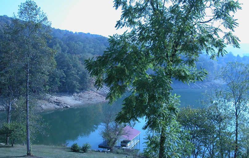 Hickory Pointe lakefront views Norris Lake